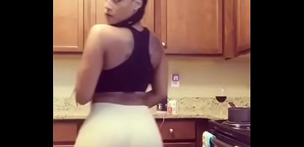 Young chick twerking for daddy (Snapchat.  sstorm2x
